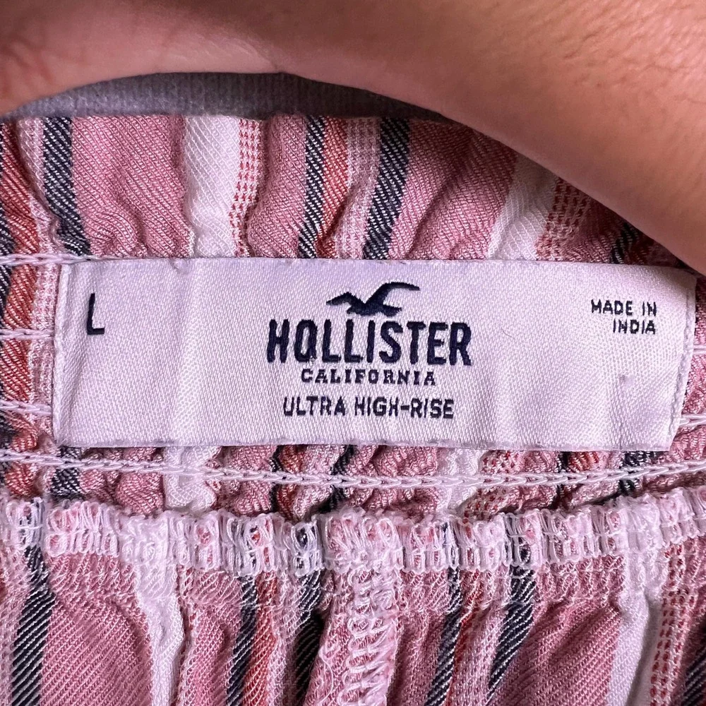 Hollister‎ Striped Smocked Ultra High-Rise Shorts Womens L Pink Viscose